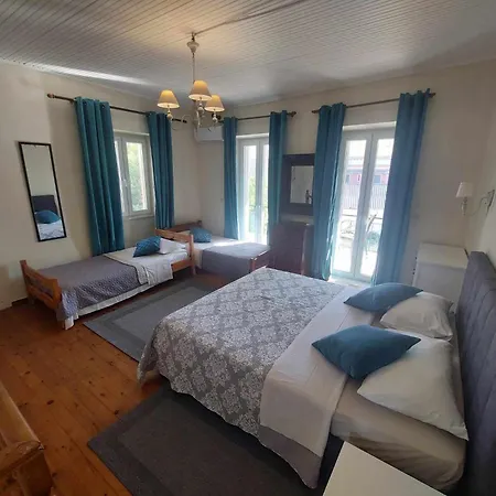 Alegria House 150m From The شقة